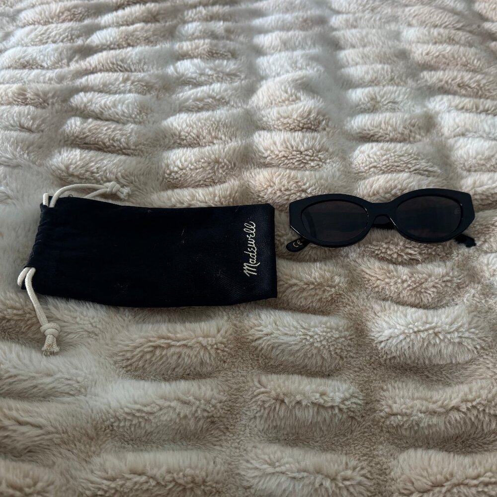 Madewell Black Sunglasses Perfect Condition
